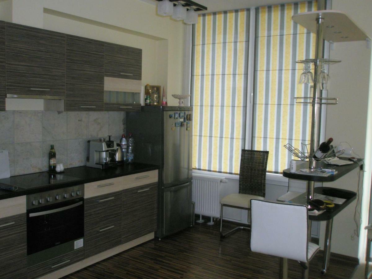 Apartment Near Airport Riga Ngoại thất bức ảnh