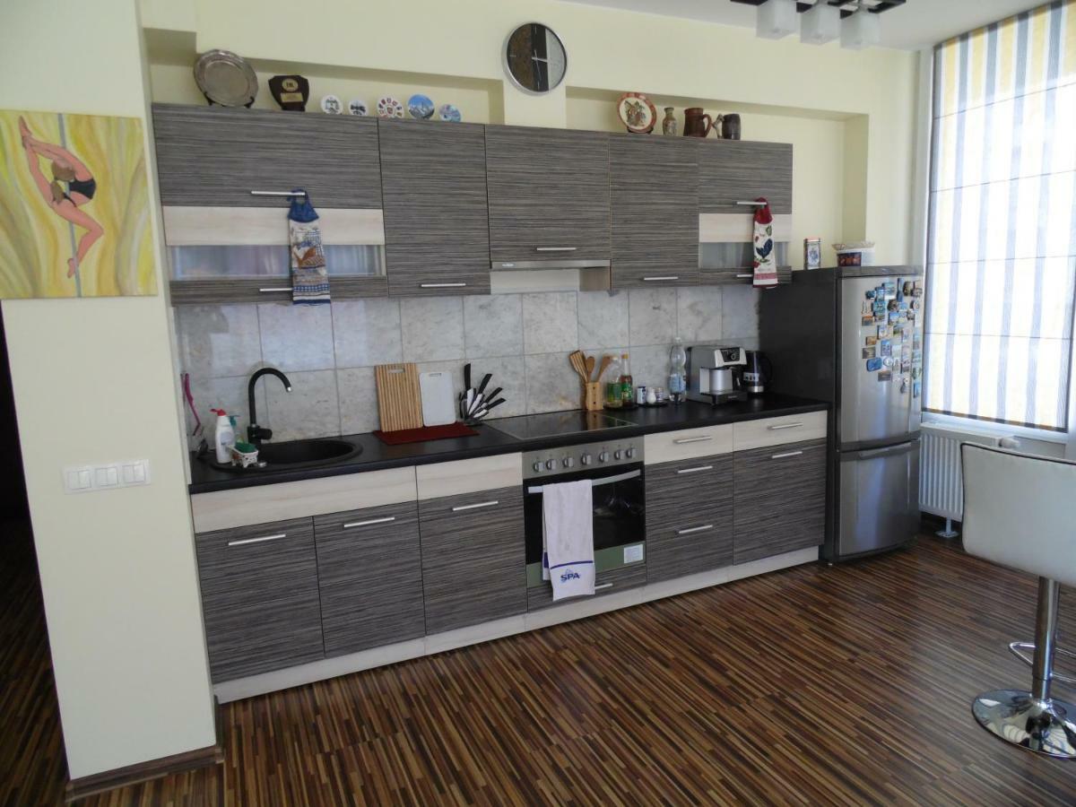 Apartment Near Airport Riga Ngoại thất bức ảnh